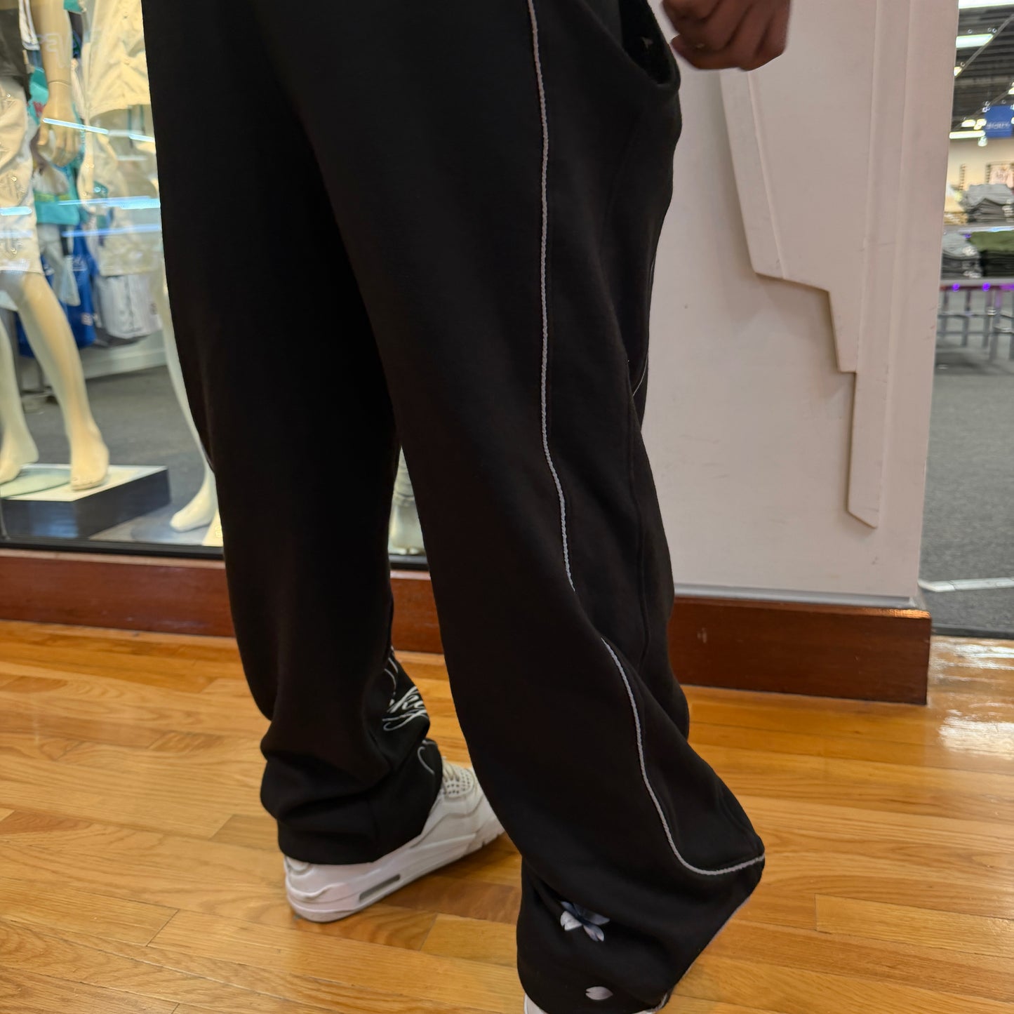SAKURA SWEATS