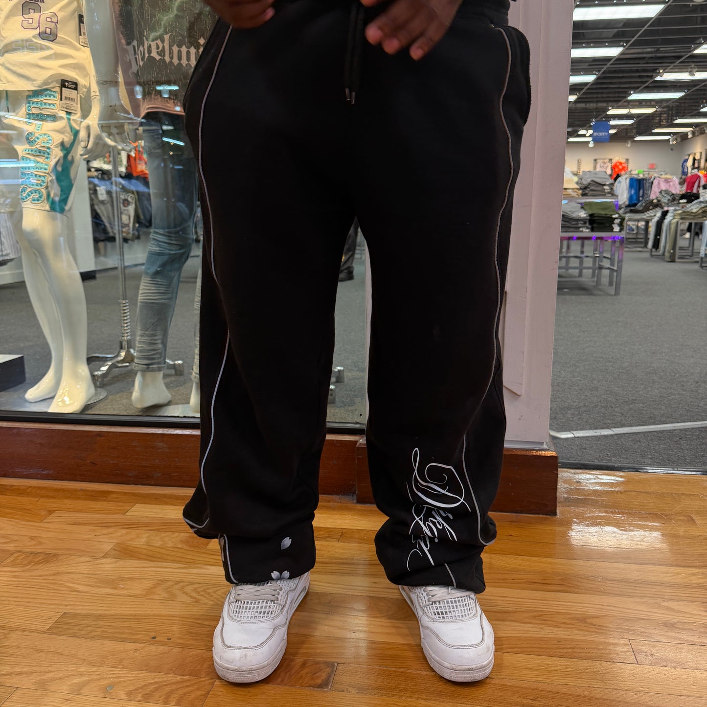 SAKURA SWEATS